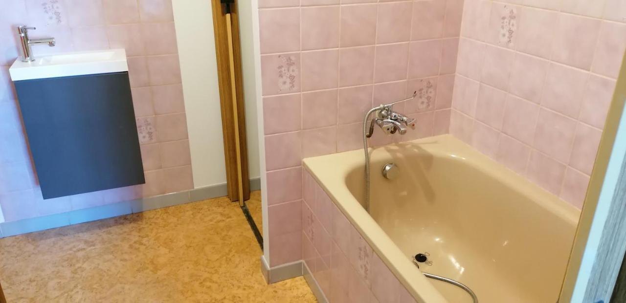Chambre Parentale Chez L'Habitant Saint-Corneille Exteriér fotografie